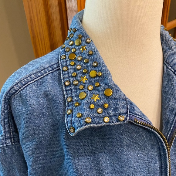 Jean jacket by Outbrook size ladies Small 24” long 23” armpit to armpit - Picture 5 of 13